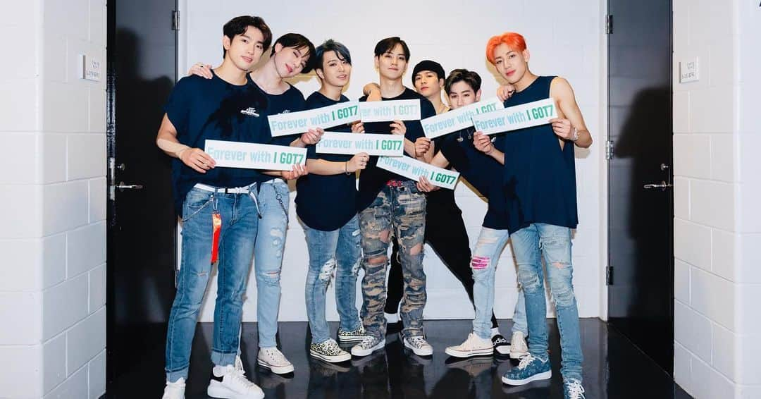 GOT7さんのインスタグラム写真 - (GOT7Instagram)「‪GOT7 2019 WORLD TOUR 'KEEP SPINNING' IN NEWARK‬ ‪Forever with I GOT7🐥💚‬ ‪@prucenter ‪#GOT7 #갓세븐‬ ‪#GOT7_SPINNINGTOP‬ ‪#GOT7_BETWEEN_SECURITY_AND_INSECURITY‬ ‪#GOT7_ECLIPSE‬ ‪#GOT7WORLDTOUR‬ ‪#GOT7_KEEPSPINNING‬」6月28日 20時57分 - got7.with.igot7