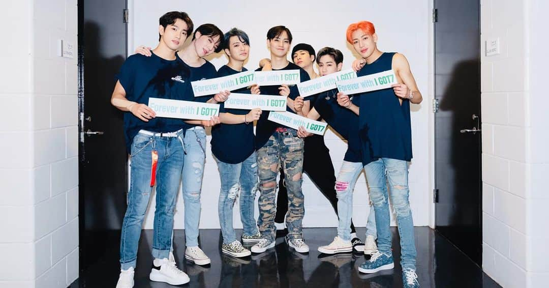 GOT7さんのインスタグラム写真 - (GOT7Instagram)「‪GOT7 2019 WORLD TOUR 'KEEP SPINNING' IN NEWARK‬ ‪Forever with I GOT7🐥💚‬ ‪@prucenter ‪#GOT7 #갓세븐‬ ‪#GOT7_SPINNINGTOP‬ ‪#GOT7_BETWEEN_SECURITY_AND_INSECURITY‬ ‪#GOT7_ECLIPSE‬ ‪#GOT7WORLDTOUR‬ ‪#GOT7_KEEPSPINNING‬」6月28日 20時57分 - got7.with.igot7