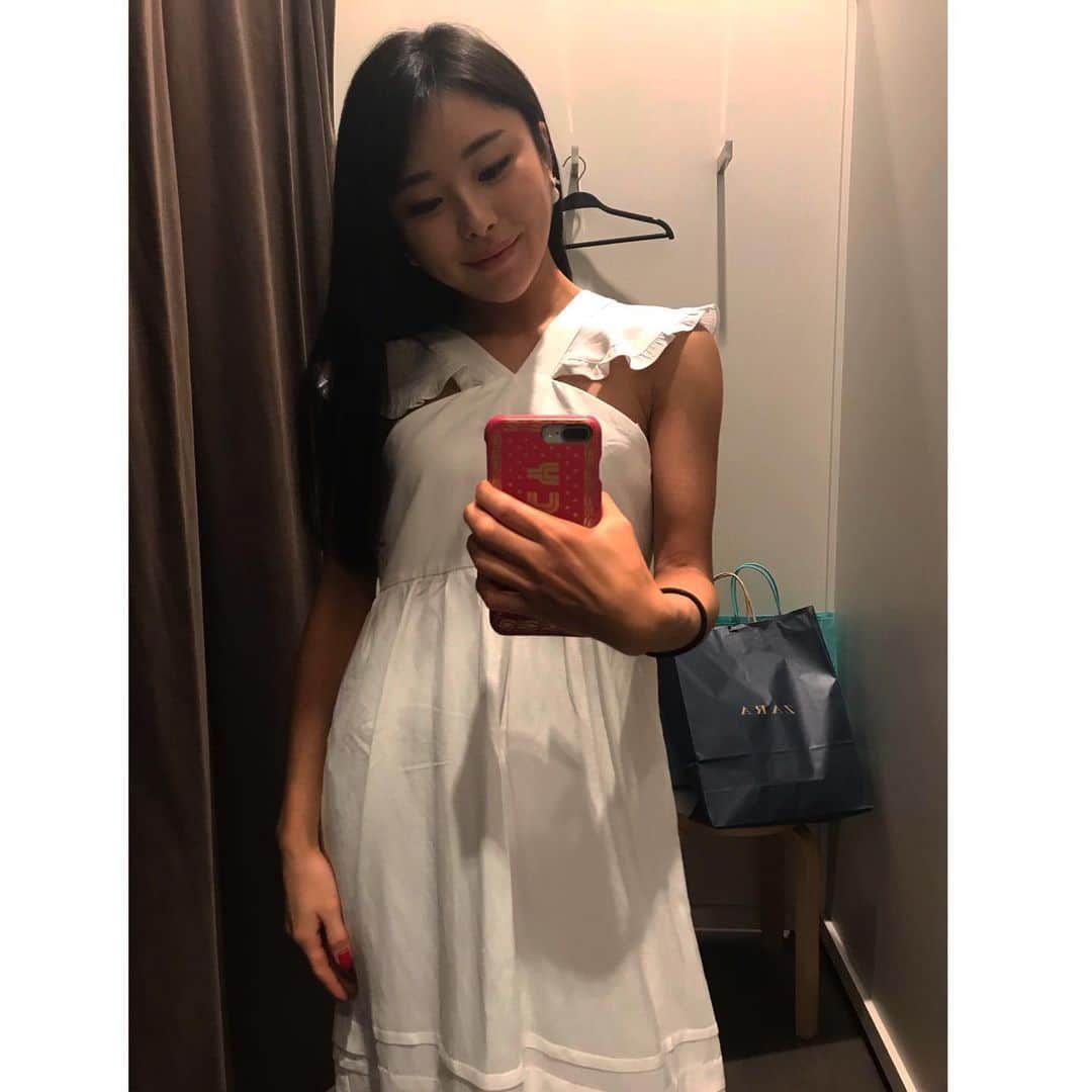 野田すみれさんのインスタグラム写真 - (野田すみれInstagram)「. ラブリーな服買ってみた♡👗 . .  #mersedesbenz#SUMIREIRO #SumirePremiumFamily #コンペ開催 #officialwebpage #オフィシャルサイト #近日開設決定」6月28日 21時05分 - sumire0208