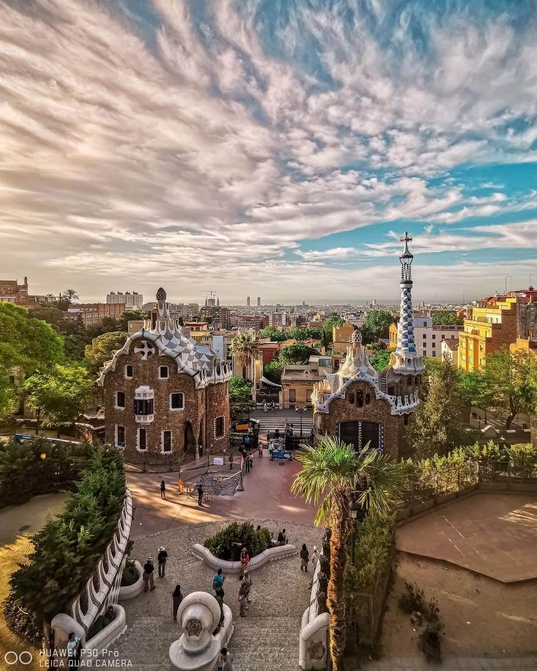 Nicanor Garcíaのインスタグラム：「Urban sweets | Golosinas urbanas #nicanorgarcia #travelarchitectures . All photos in the series #CapturedOnHuawei with #HuaweiP30Pro #YoEstoyConHuawei」