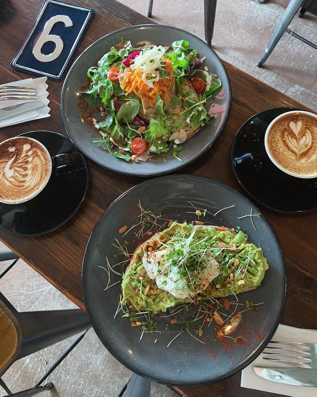 草野春香のグルメインスタ