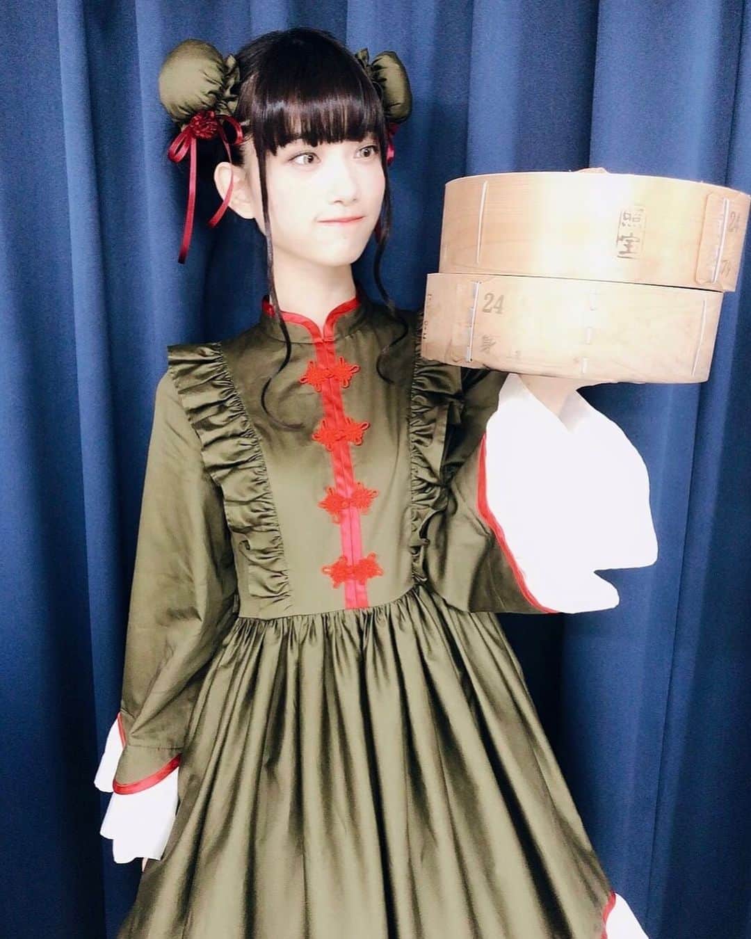阿知波妃皇のインスタグラム：「#magazine」