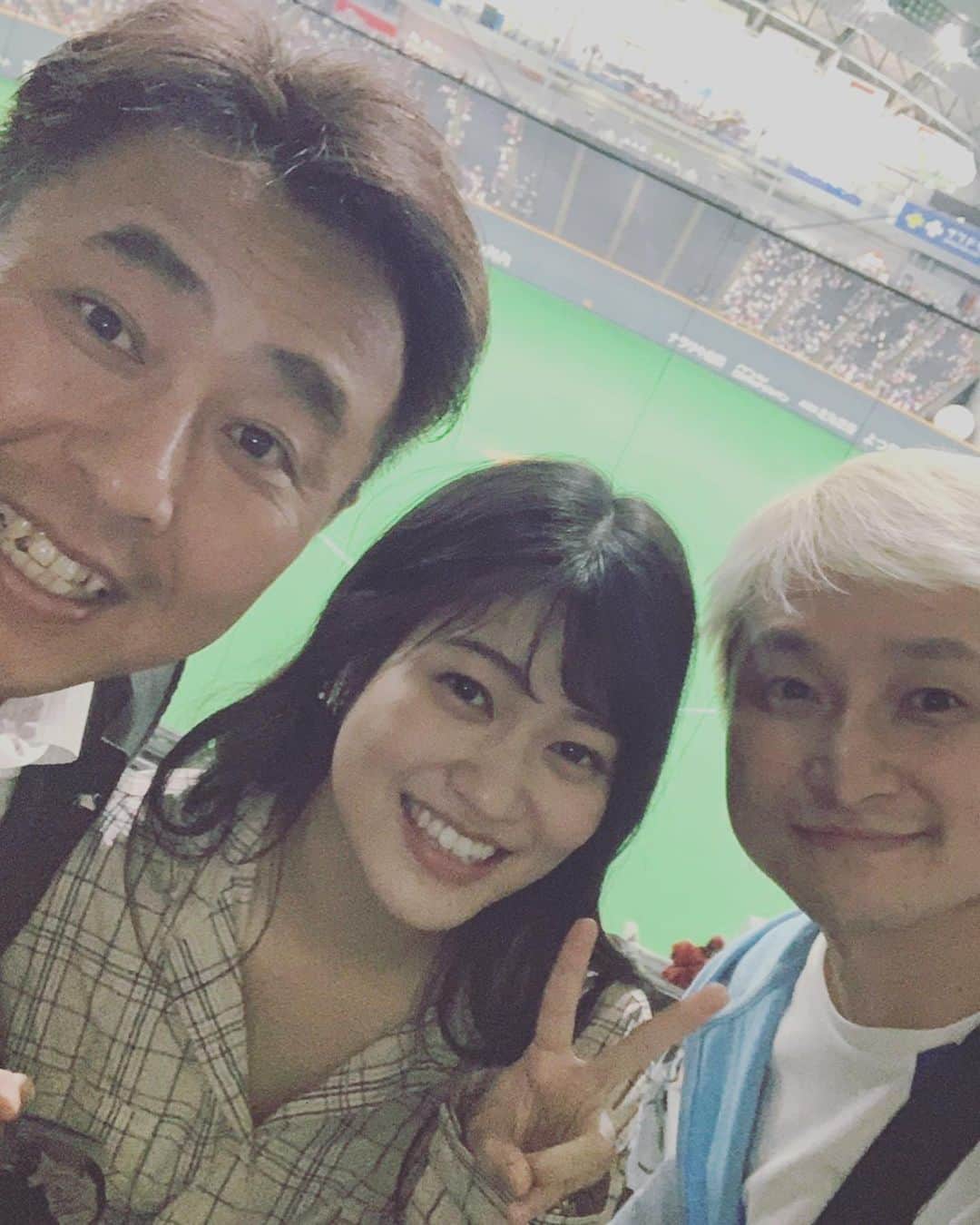 NAOTOさんのインスタグラム写真 - (NAOTOInstagram)「今日は、札幌への移動日。 という事で、札幌ドームへ。 残念ながら試合は負けちゃったけど、 僕にとって神とも言える白井一幸さんにもお会いできたし、OFFICE CUEの東李苑ちゃんに岩本勉さんを紹介してもらえ、最高な一日でした。😊 #白井一幸 #岩本勉 #東李苑」6月28日 22時09分 - naoto_poper