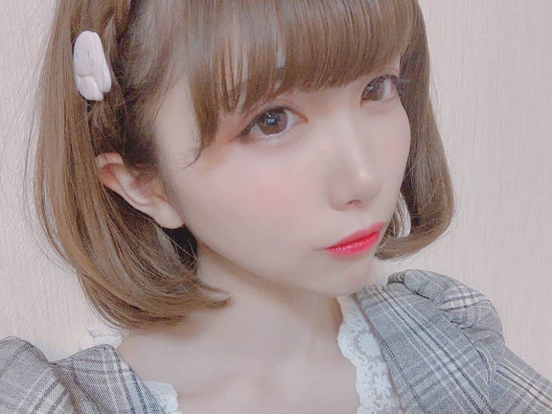 百合香（yurika）のインスタグラム：「頑張ってセットしたのにガン萎えしたからみんなに見てもらうことにした😢 我ながら盛れたと思う()」