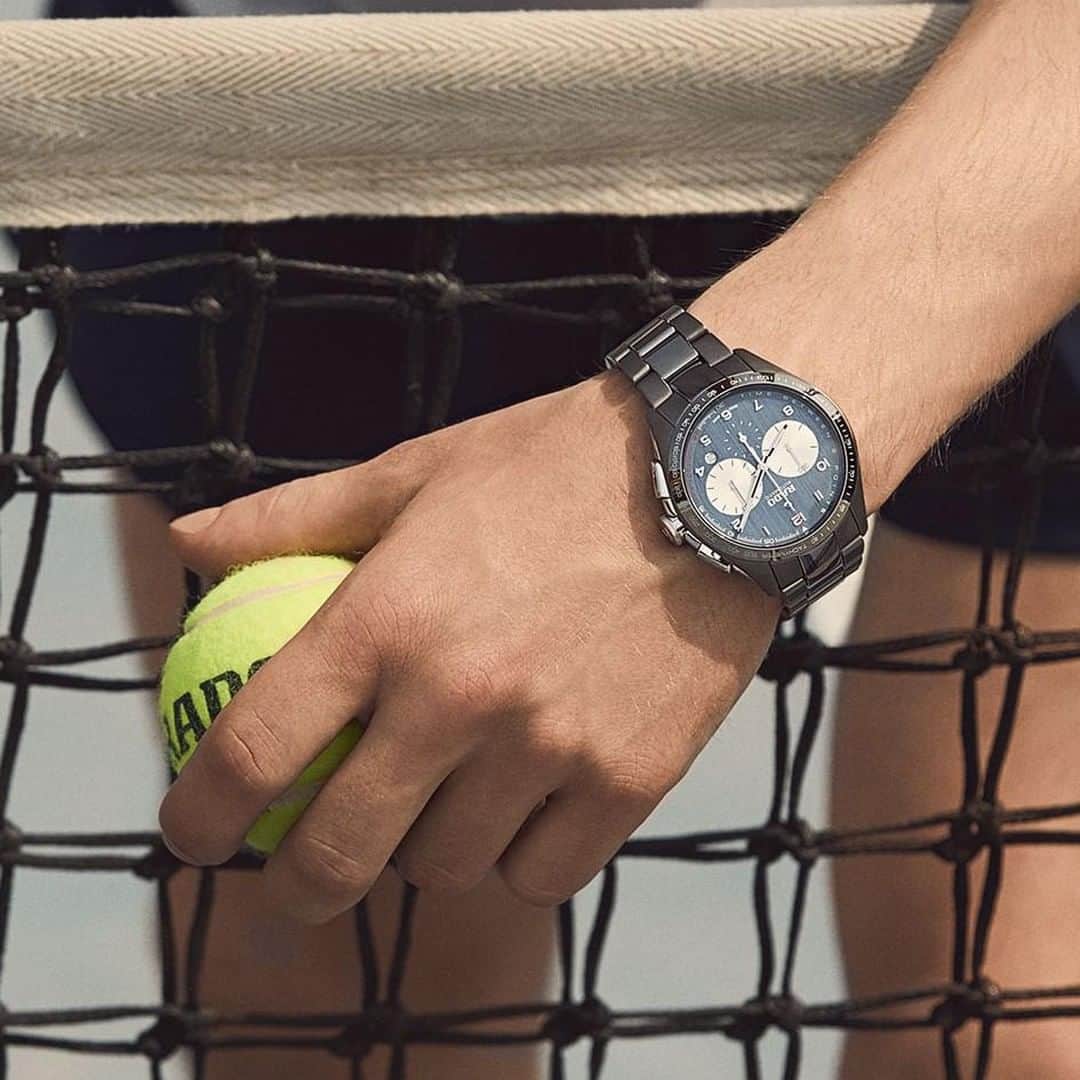 のインスタグラム：「The HyperChrome Automatic Chronograph Match Point is your sporty timepiece for a summer on court. Discover the watch at the link in the bio. MasterOfMaterials #HyperChrome #RadoTennis #AutomaticWatch #TennisCourt #Chronograph」