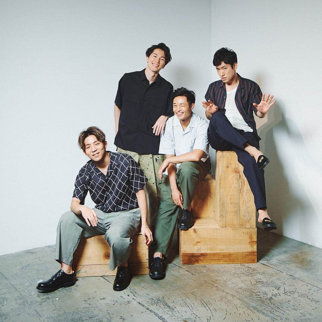 のインスタグラム：「with8月号にシッキン初登場‼️ @with_mag_official . withのオフィシャルツイッターでは、メンバーのダンス&コメント映像が本日より公開中🕺 . #with8月号 #with_magazine #stkgz #シッキン #シットキングス」