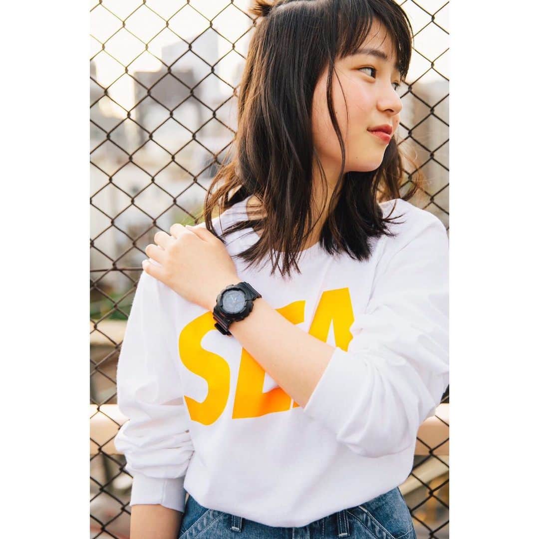 三浦理奈さんのインスタグラム写真 - (三浦理奈Instagram)「オフショットです！ 時計もお洋服もめっちゃ可愛い💕 ちなみに3枚目は2割くらいの変顔です🤪#zipper #babyg_jp」6月28日 22時35分 - rina.miura.official