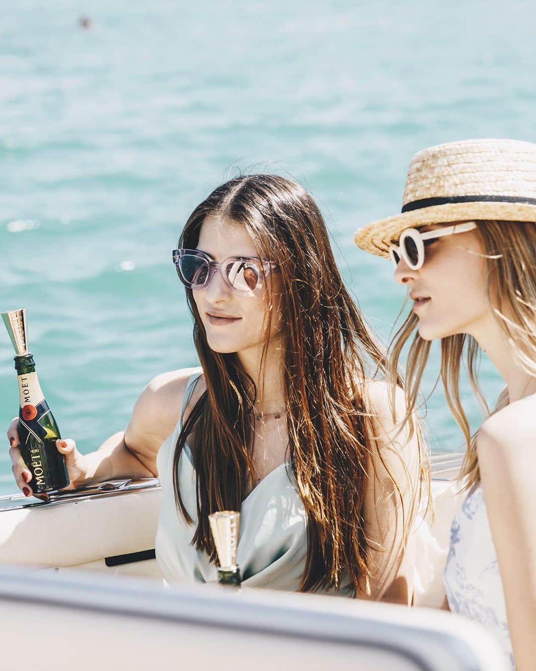 Moët & Chandon Officialさんのインスタグラム写真 - (Moët & Chandon OfficialInstagram)「Sailing towards the weekend, with a #MoetMini in the hand. @desnjen #MoetMoment #TGIF Pictures by @followloop . This material is not intended to be viewed by persons under the legal drinking age or in countries with restrictions on advertising on alcoholic beverages. ENJOY MOËT RESPONSIBLY.」6月28日 23時12分 - moetchandon