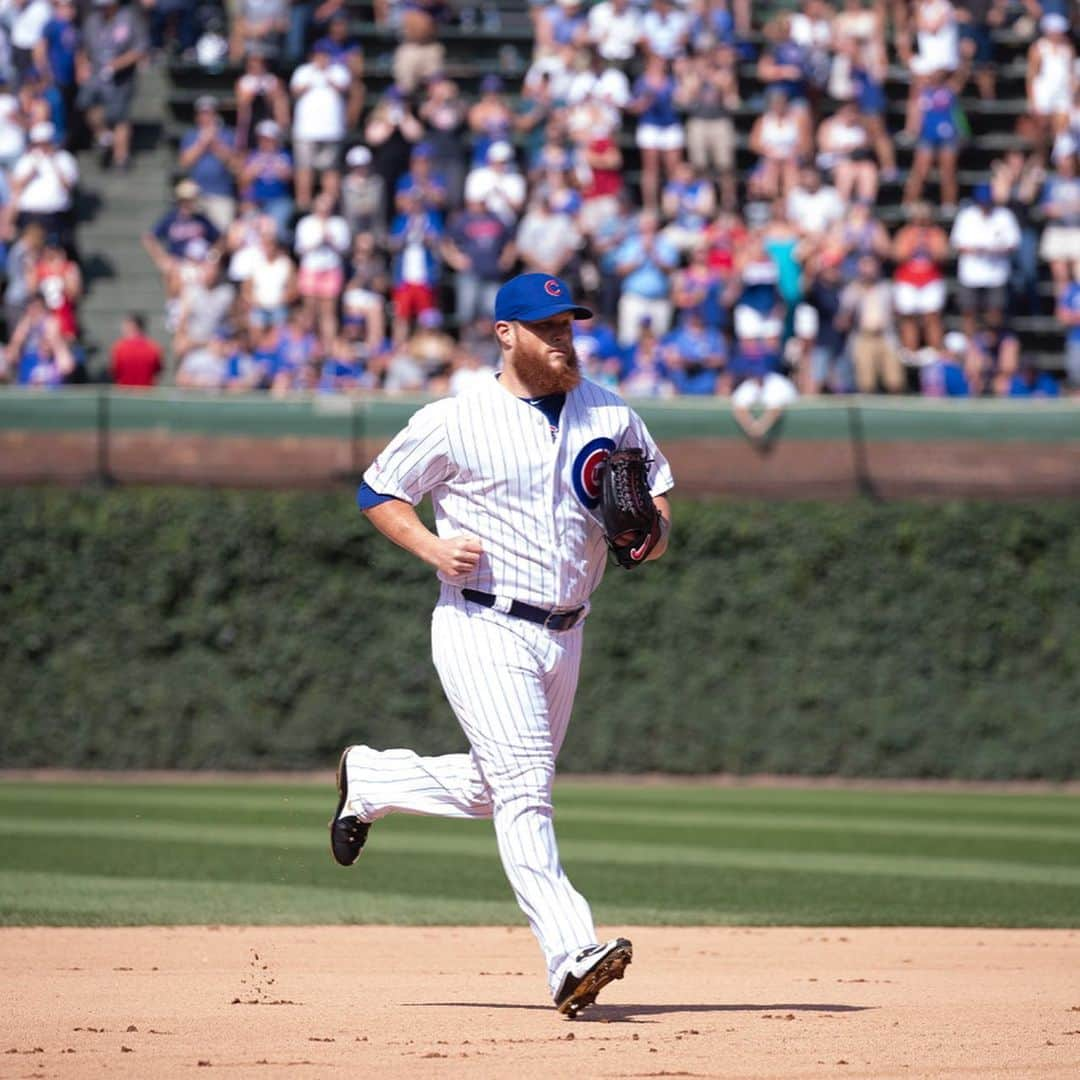 シカゴ・カブスさんのインスタグラム写真 - (シカゴ・カブスInstagram)「Behind the scenes of Craig Kimbrel’s #Cubs debut. #EverybodyIn (📸 @sgreenphoto)」6月28日 23時28分 - cubs