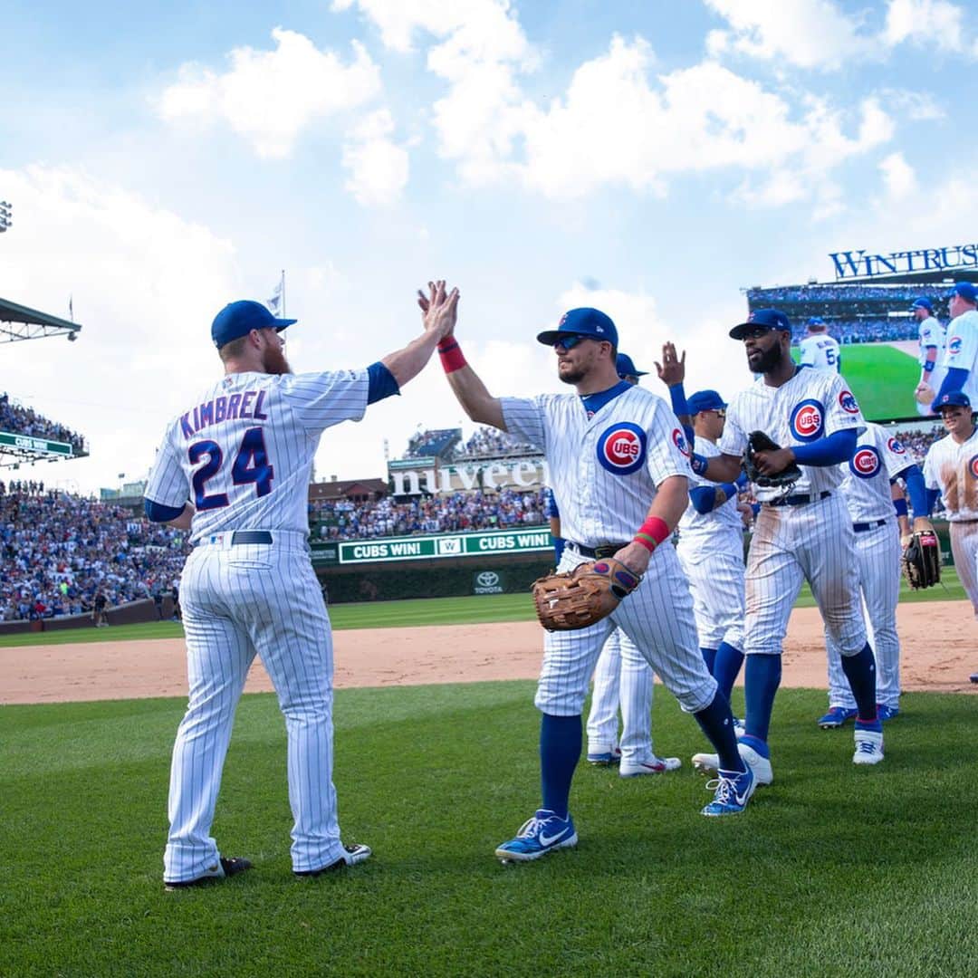 シカゴ・カブスさんのインスタグラム写真 - (シカゴ・カブスInstagram)「Behind the scenes of Craig Kimbrel’s #Cubs debut. #EverybodyIn (📸 @sgreenphoto)」6月28日 23時28分 - cubs