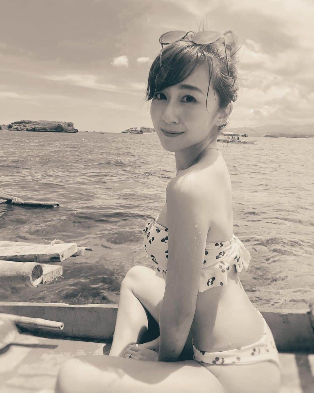 水野佐彩さんのインスタグラム写真 - (水野佐彩Instagram)「・ 🏝⛵️🐠👙🌺☀️ #tbt #throwback #boracay (先ほど"tbt"の意味を知り 早速使ってみたけど。今日は金曜日だ🙃❤️) おやすみなさい😴⭐💕」6月28日 23時32分 - saaya_mizuno