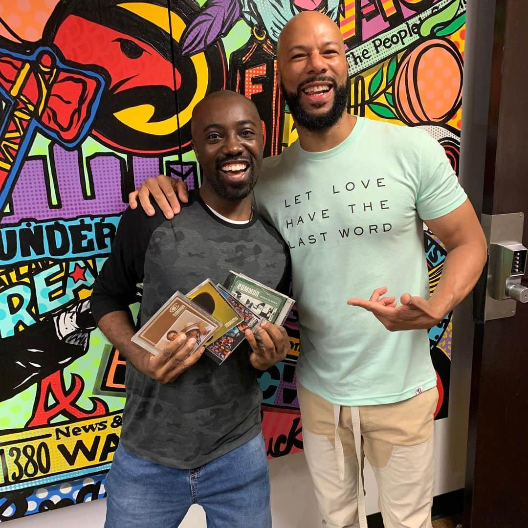 コモンさんのインスタグラム写真 - (コモンInstagram)「Stopped by @v-103.com @TheMorningCulturev103 @jadenovah @jrsportbrief @bigtiggershow @v103Atlanta to support Atlanta Symphony Orchestra this Saturday. Make sure you get tix.  That’s if there are some some left.  #letlove」6月28日 23時32分 - common