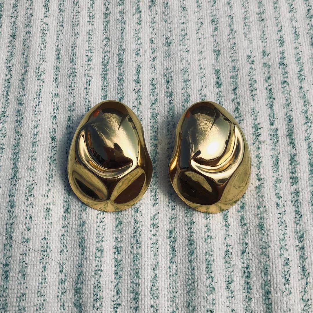 Monica Sordoのインスタグラム：「Be the first to own our “Cubagua” Earrings! From our FW19 Collection but my favorite summer piece! #MonicaSordo #MochimaCollection #Cubagua」