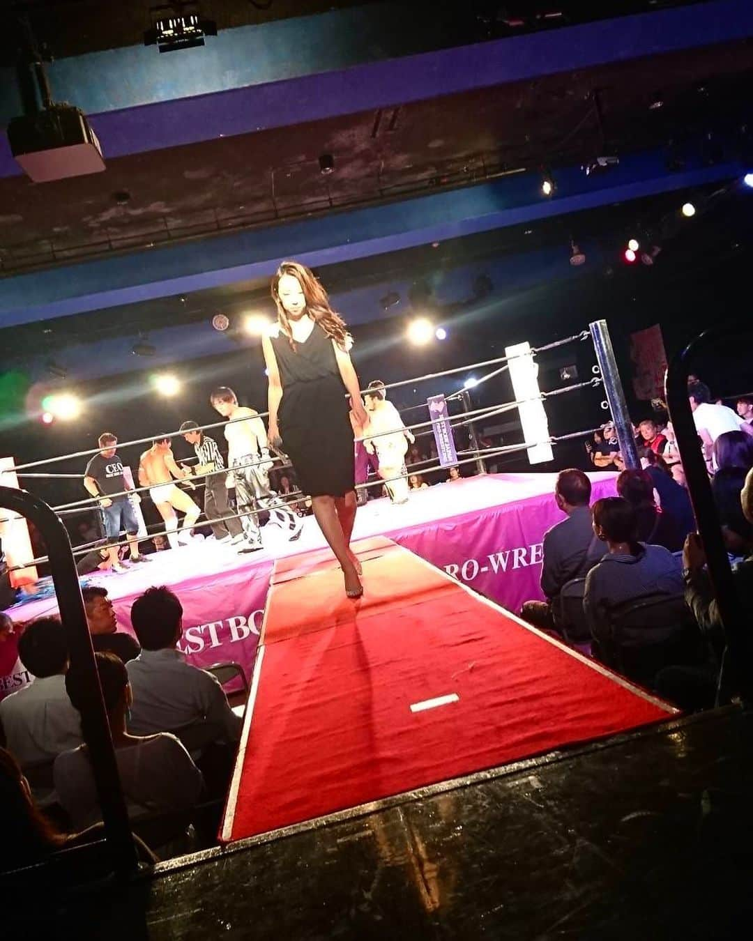 Mai Yamadaさんのインスタグラム写真 - (Mai YamadaInstagram)「リングアナを務めさせて頂いているベストボディ・ジャパン プロレス💪🏻 次戦は7/5に開催されます！ 対戦カードも決定しました！ 観に来るとあまりの面白さにみんなハマっていってます（笑） ぜひお越しください！ @bestbodyjapan.prowrestling ・・・ . ベストボディ・ジャパンプロレス 〜『令和』第2戦・新木場1stRING 〜 . 7月5日(金)開場18:30/開始19:00/終了20:30(予定) 東京・新木場1stRING . 【 出場予定選手 】 なべやかん、白川未奈、田村依里子、竹林早苗、鈴木悟、大和ヒロシ、田中稔、チェリー、石井慧介、伊橋剛太、ゴージャス松野、野川弾、谷口智一、その他数選手 . . 【 観戦チケット発売中 】 チケットご購入はこちら ↓ https://l-tike.com/sports/mevent/?mid=418342 . . #ベストボディジャパンプロレス #ベストボディジャパンプロレスリング  #bestbodyjapanprowrestling #bbjprowrestling  #bbjプロレス #bbjプロレスリング #BBJPRO #bbjpro #ベストボディプロレス #ベストボディジャパン #bestbodyjapan #令和第2戦 #新木場1stRING #なべやかん #白川未奈 #田村依里子 #竹林早苗 #鈴木悟 #大和ヒロシ #田中稔 #チェリー #石井慧介 #伊橋剛太 #ゴージャス松野 #野川弾 #谷口智一 #リングアナ #山田真以 #リングアナネーム考案中（笑） #プロレス#プ女子」6月29日 0時35分 - yamadamai_719