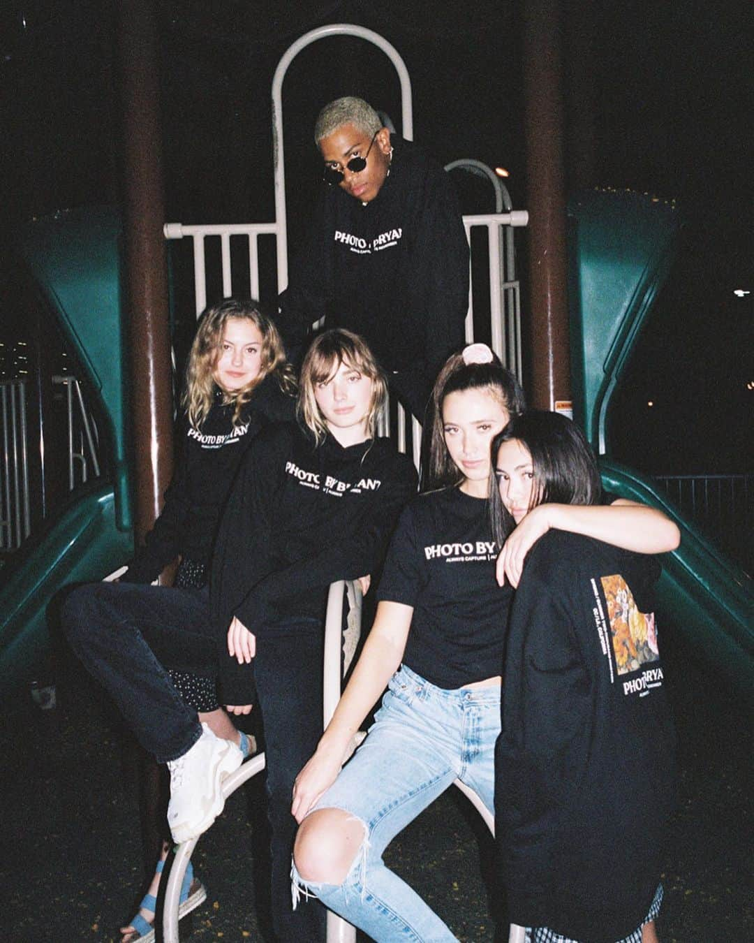 Bryant Eslavaさんのインスタグラム写真 - (Bryant EslavaInstagram)「AHH!! MY SHIRT / HOODIE is available now‼️ (link in my bio) — 🌟🧡📸」6月29日 2時05分 - bryant