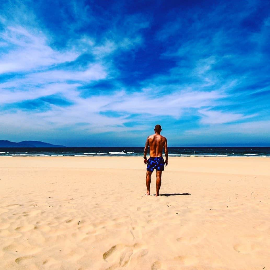 ムラデン・ペトリッチさんのインスタグラム写真 - (ムラデン・ペトリッチInstagram)「Da Nang, Vietnam 🇻🇳. Almost one month in Asia.. so many beautiful places.. so much tradition and so much garlic in the food 🤦🏽‍♂️😂🤤. #still #here #asia #tour #2019 #summer #holiday #vietnam #travel #photography #photo #foto #garlic @epic.travels #hoian #tourist #beach #hongkong #peking #tokyo #kyoto #osaka #danang #nature」6月29日 2時17分 - mladenpetric