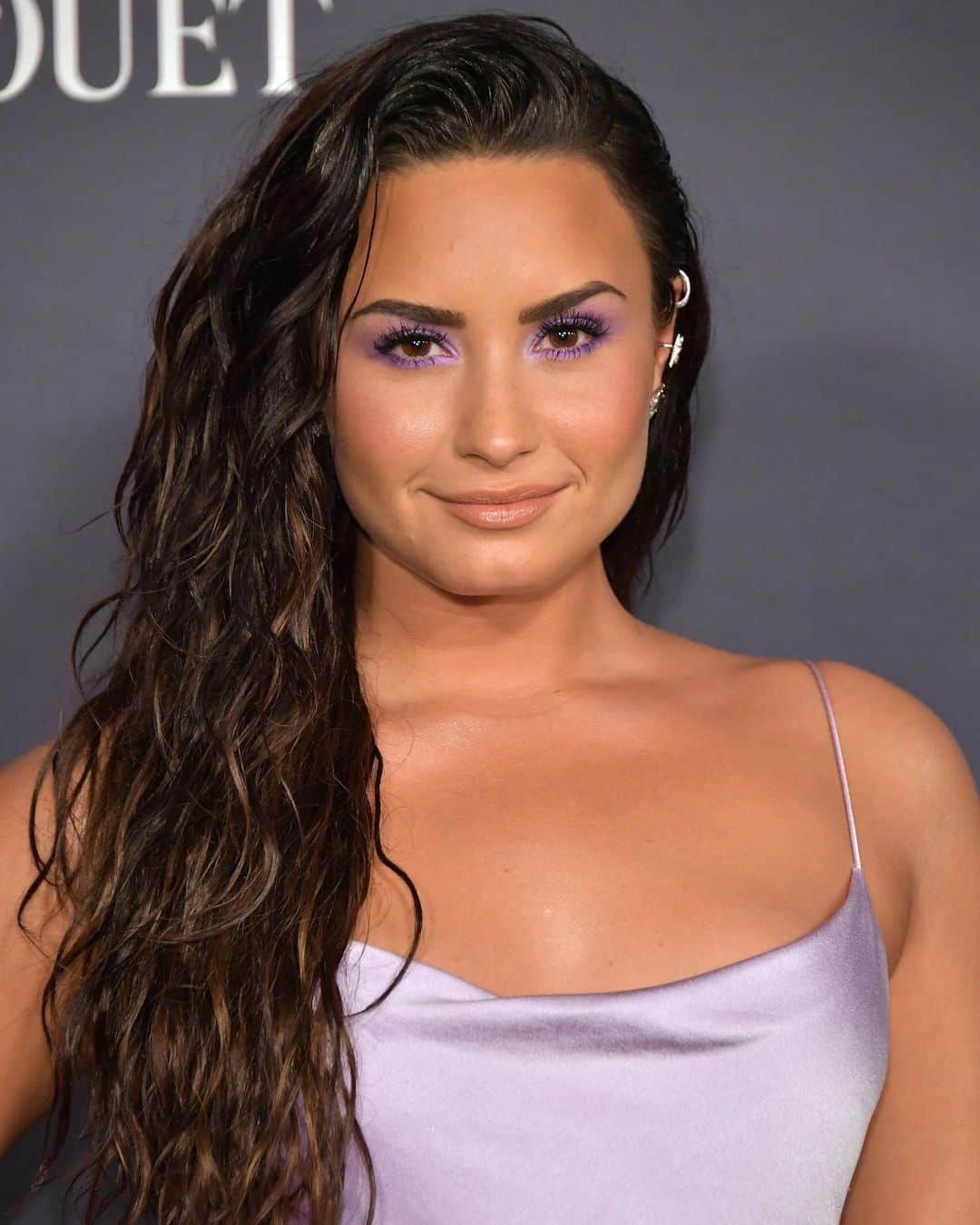 E! Onlineさんのインスタグラム写真 - (E! OnlineInstagram)「Demi Lovato is giving herself a permanent reminder to love herself because what's wrong with being confident? Link in bio for her small but very meaningful, new tattoo. (📷: Getty Images)」6月29日 2時17分 - enews