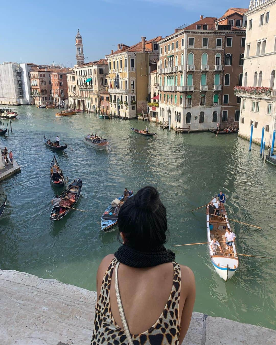 シェネルさんのインスタグラム写真 - (シェネルInstagram)「How beautiful is Venice 😍 Swipe left #fbf 📸 @gmadison4」6月29日 12時27分 - chenelleworld