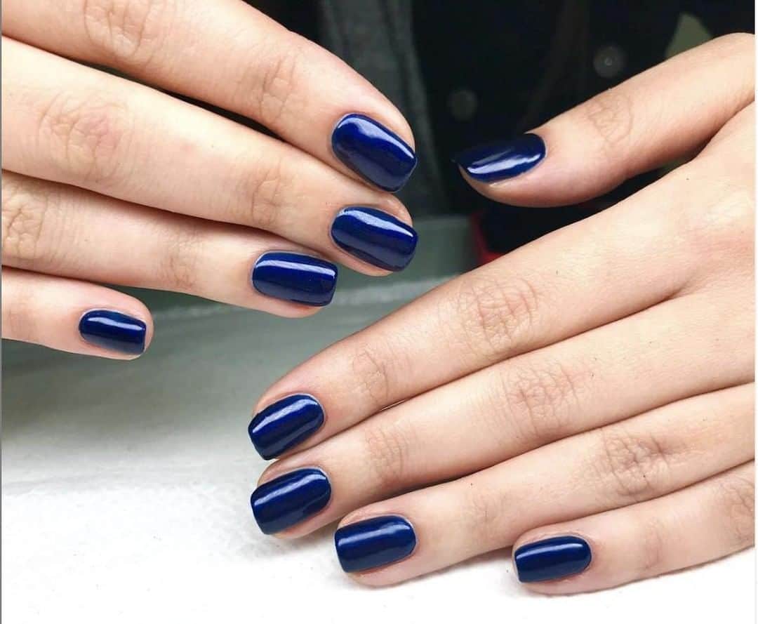 OPIさんのインスタグラム写真 - (OPIInstagram)「Its friday, you now what that means....time to book your weekend salon appointment! What shade are you wearing this weekend? Thanks for sharing @nl__nails we're #OPIObsessed with your #RussianNavy #manicure ⁠ ⁠ #bluenails #nails #nailpolish #salon #mani #weekend #treatyourself #nailcare #selfcare」6月29日 12時35分 - opi
