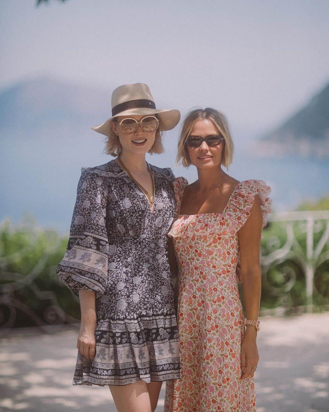 ジマーマンさんのインスタグラム写真 - (ジマーマンInstagram)「A Day In Capri: Well that was fun!...We hosted a lunch with friends as part of our weekend celebration for the opening of our new store. Summer bliss - great times! xNz #ZimxCapri #Summer19 #ViaVittorioEmanuele30 #🇮🇹🍋」6月29日 13時24分 - zimmermann