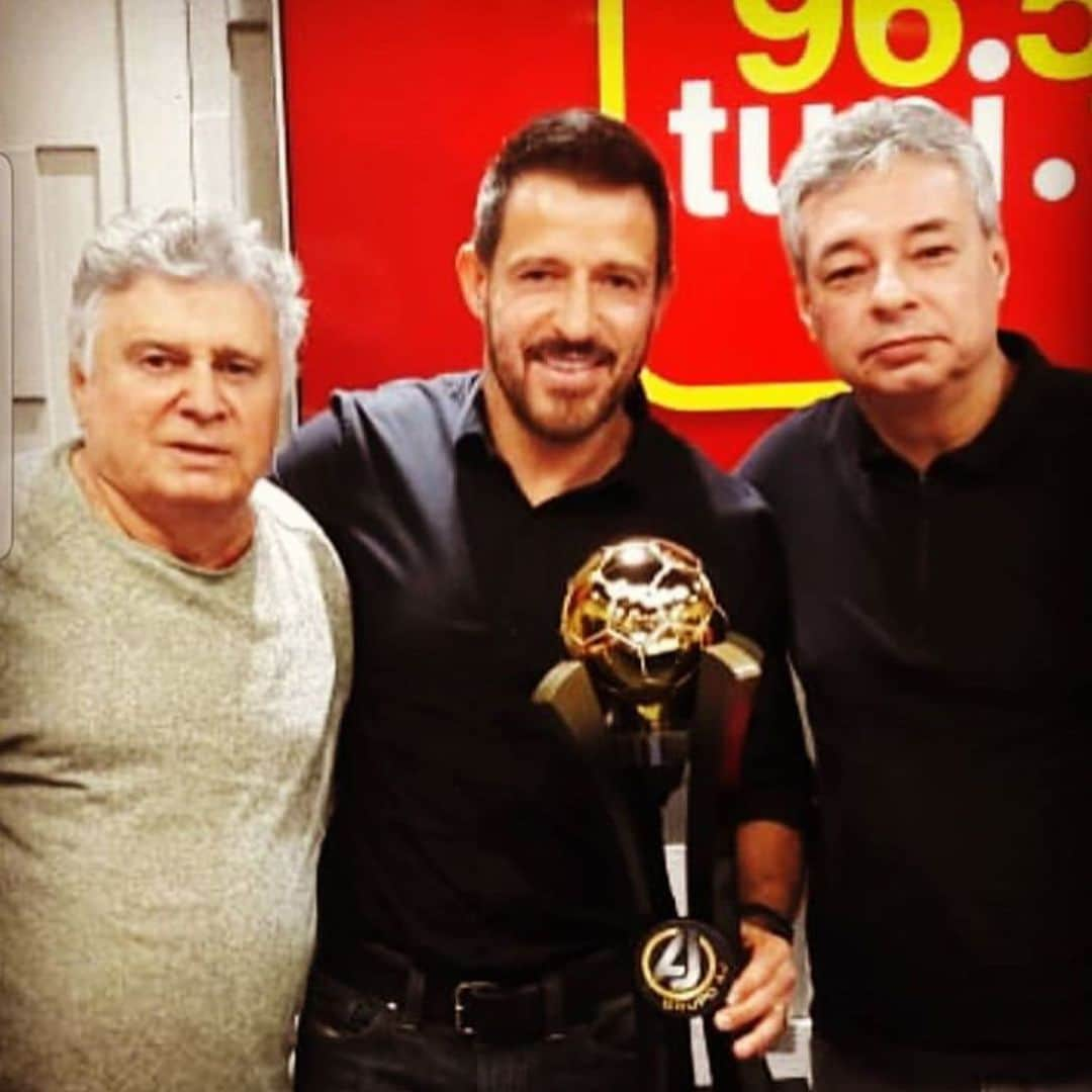 ジーコさんのインスタグラム写真 - (ジーコInstagram)「Todo sábado a noite,21h,na Radio Tupi, o Show de Bola com Edu Coimbra e o Marcus Vinicius homenageando grandes nomes da historia do Futebol Brasileiro.Nas fotos,Ramon,Edinho,Pedrinho e Gil.」6月29日 13時33分 - zico