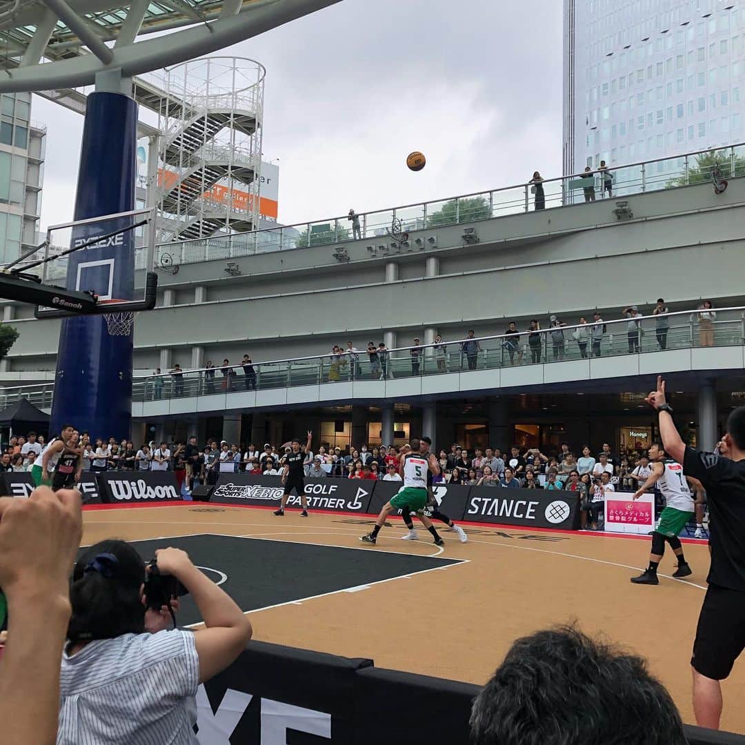 石川由香里のグルメインスタ