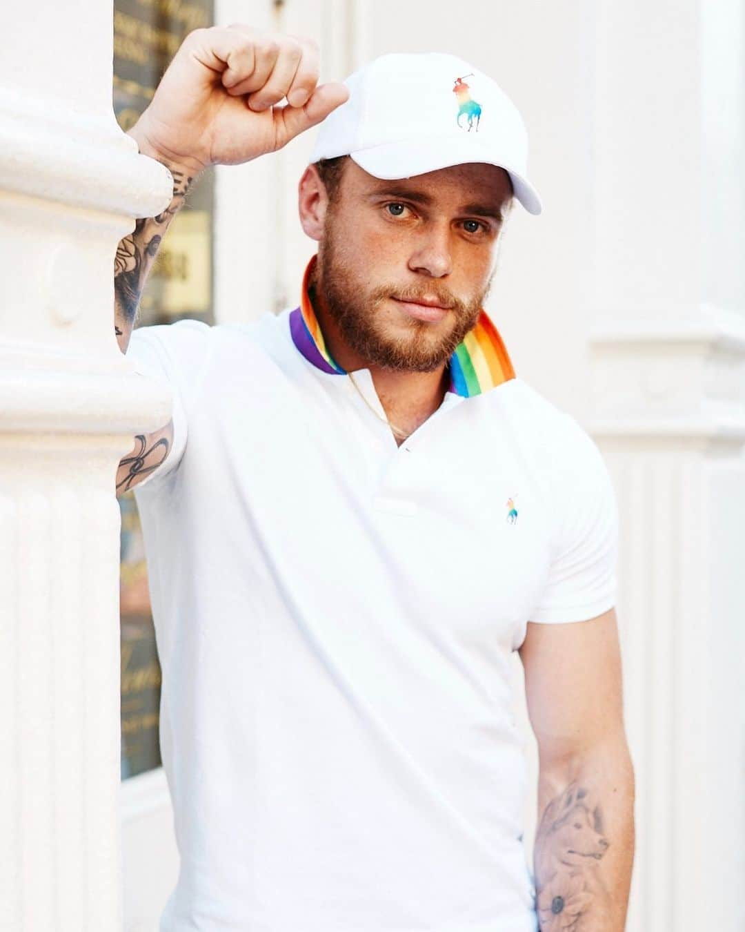 Polo Ralph Laurenさんのインスタグラム写真 - (Polo Ralph LaurenInstagram)「Olympic medalist and true activist: @GusKenworthy works for visibility and acceptance for the LGBTQIA+ community. #RLPride  Today and everyday, Ralph Lauren supports and celebrates #Pride  When you shop the Pride graphic tee, 100% of the purchase price is donated to @StonewallFoundation. When you shop the Pride hoodie, hat, tote, and Polo shirt 50% of the purchase price is donated.  #WorldPride #LoveIsLove」6月29日 5時17分 - poloralphlauren