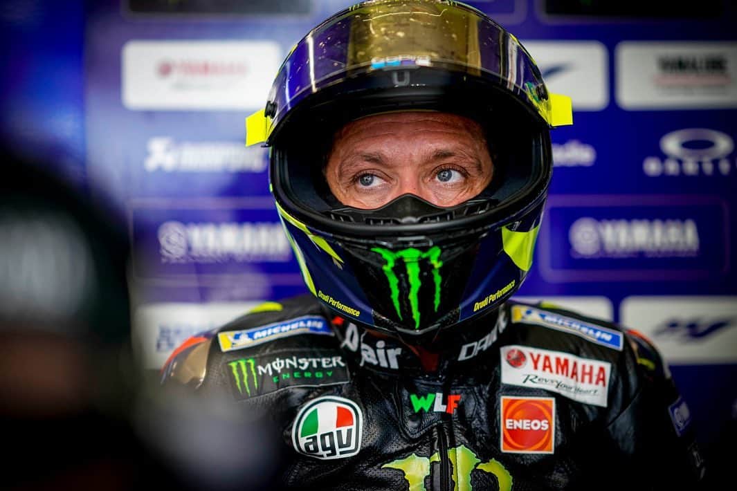 バレンティーノ・ロッシさんのインスタグラム写真 - (バレンティーノ・ロッシInstagram)「TT Circuit,Assen Friday,free practice 📸 @falex79 @mighelon」6月29日 6時12分 - valeyellow46