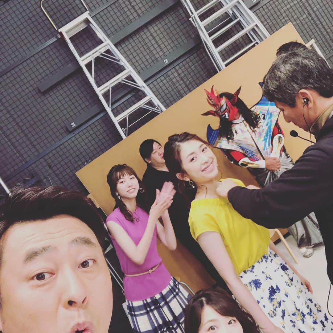 岩本勉さんのインスタグラム写真 - (岩本勉Instagram)「おはようございます！ HTBイチモニ！土曜日バージョンよろしくお願いします。」6月29日 6時26分 - gun18gun18