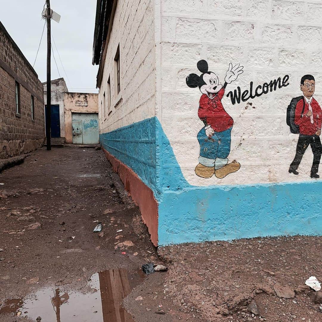 マイロ・ヴィンティミリアのインスタグラム：「Welcome. Dandora, Nairobi, Kenya. MV」