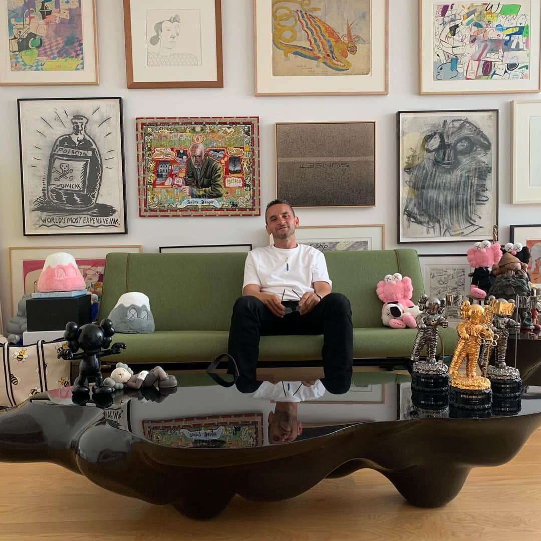KAWSONEさんのインスタグラム写真 - (KAWSONEInstagram)「Ending this week catching up with one of my art heroes Lee Quinones.. #LeeQuinones Thanks for the visit!」6月29日 6時47分 - kaws