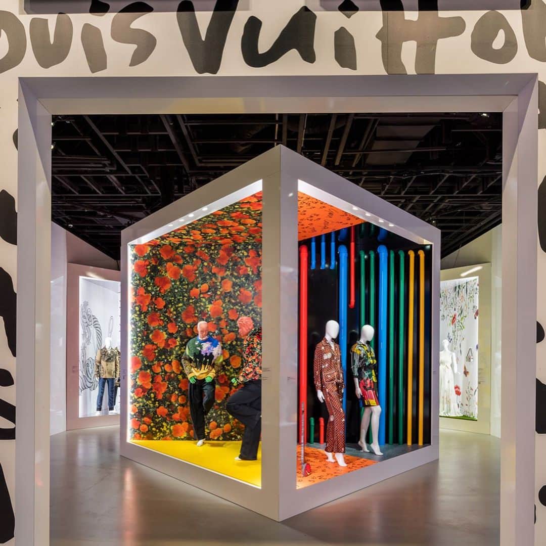 HYPEBEASTさんのインスタグラム写真 - (HYPEBEASTInstagram)「@hypebeaststyle: An exclusive look inside @louisvuitton’s expansive #LouisVuittonX exhibition in Beverly Hills, California. Celebrating its 160th anniversary, the luxury house presents a historical retrospective encompassing the house’s inimitable clothing, accessories and collaborations. Comprised of nine distinct rooms and a special pop-up shop overseen by @colette and Just an Idea’s @sarahandelman. Now open to the public through September 15.  Photo: Brad Dixon/ HYPEBEAST」6月29日 6時58分 - hypebeast