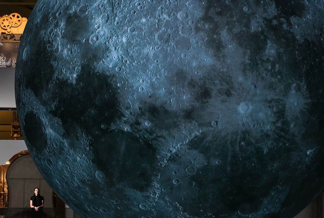 パワーハウスミュージアムさんのインスタグラム写真 - (パワーハウスミュージアムInstagram)「NOW OPEN: Apollo 11 -  a new exhibition celebrating the 50th anniversary of the Moon landing. Featuring 200 objects including a new VR experience + @lukejerramartist - Museum of the Moon. More via link in bio👆 📷: Janie Barrett  #Apollo50Aus」6月29日 7時02分 - powerhousemuseum