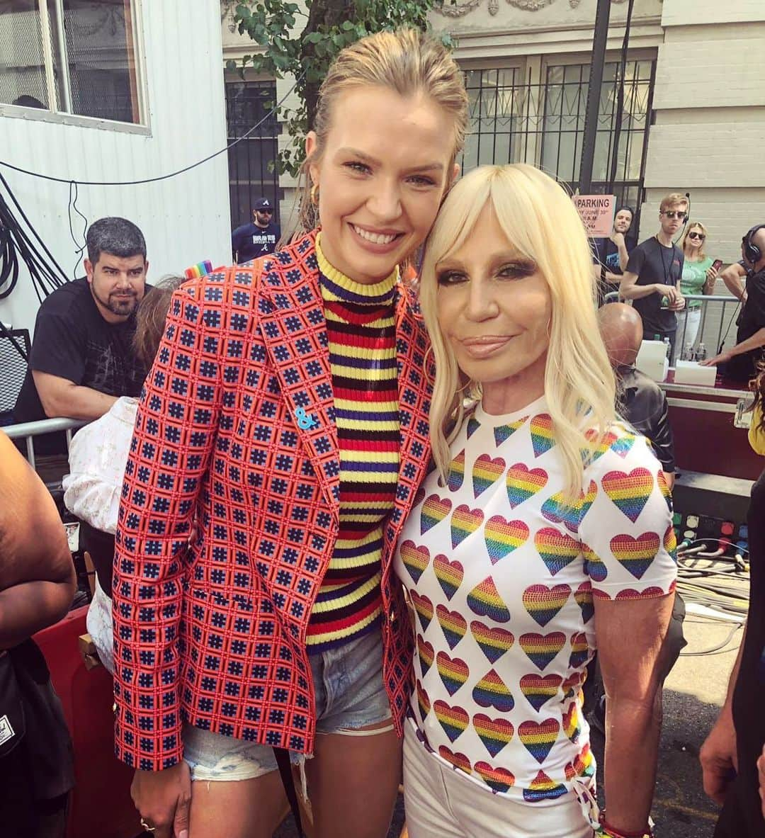 ドナテラ・ヴェルサーチさんのインスタグラム写真 - (ドナテラ・ヴェルサーチInstagram)「❤️ @josephineskriver #nycpride #stonewallday @prideliveofficial」6月29日 7時22分 - donatella_versace