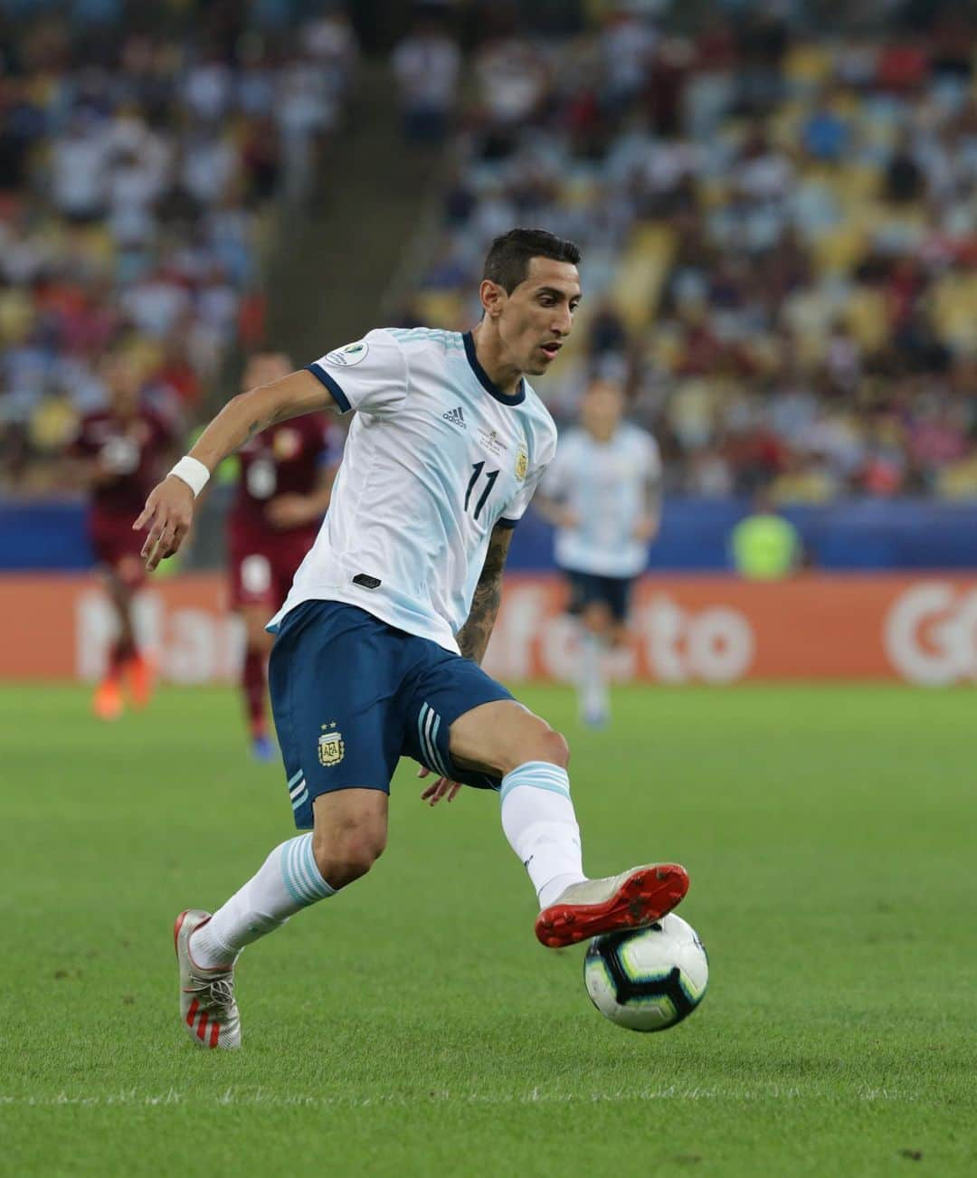 アンヘル・ディ・マリアさんのインスタグラム写真 - (アンヘル・ディ・マリアInstagram)「Feliz a semi 🇦🇷❤️⚽️. Vamos Argentina ❤️」6月29日 7時32分 - angeldimariajm