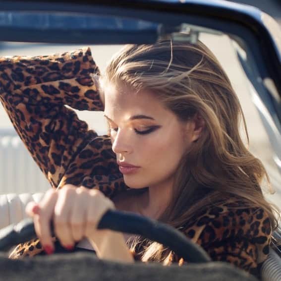 Smashboxのインスタグラム：「Heading into the weekend like 🚗💨」