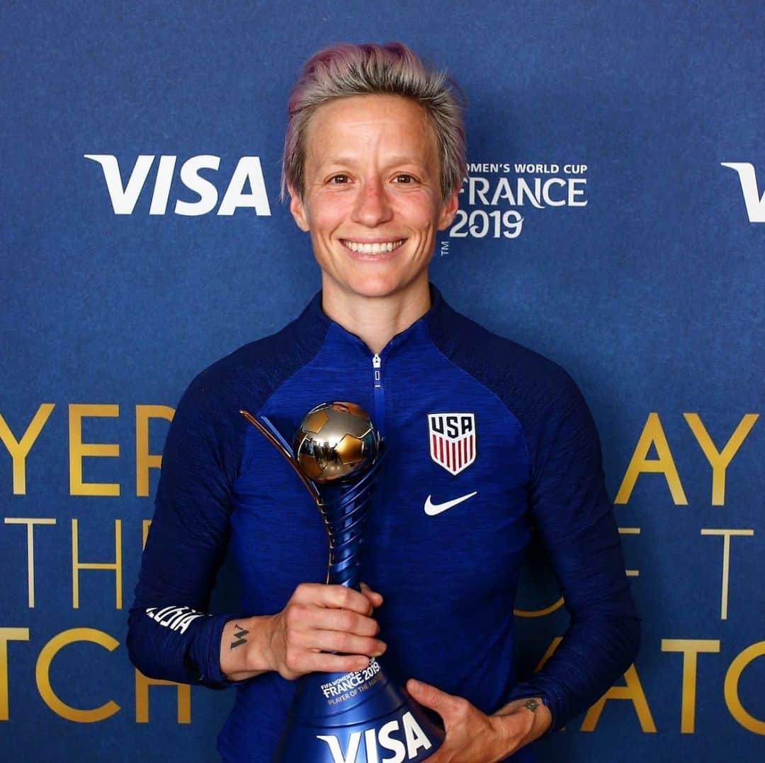 FIFAワールドカップさんのインスタグラム写真 - (FIFAワールドカップInstagram)「Congratulations to 🇺🇸 @mrapinoe! The #PlayeroftheMatch presented by Visa for #FRAUSA! #FIFAWWC」6月29日 8時28分 - fifaworldcup