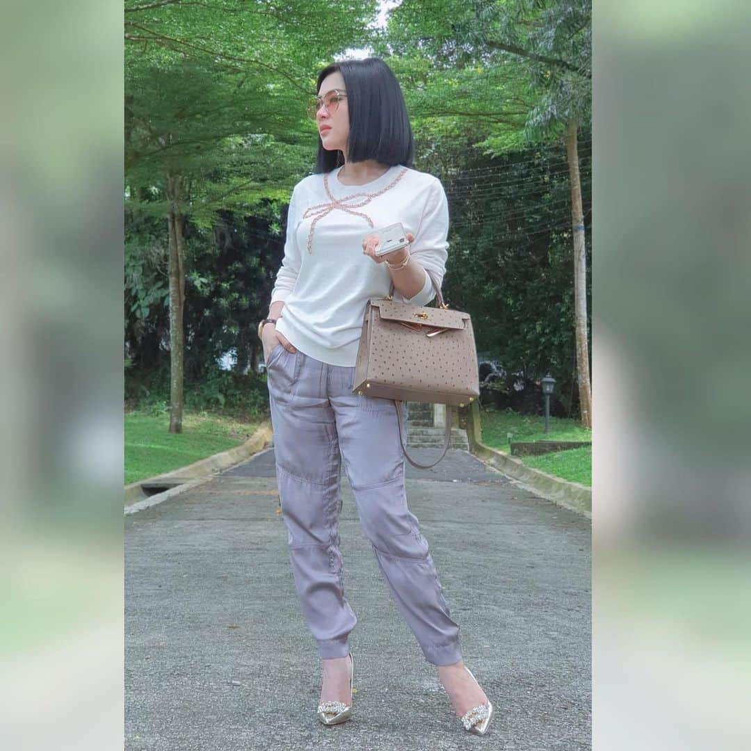 Syahriniさんのインスタグラム写真 - (SyahriniInstagram)「• Have A Great Weekend, Stay Healthy Be Well !  ______\\\______  #PrincesSyahrini #Singapore_June2019」6月29日 13時59分 - princessyahrini