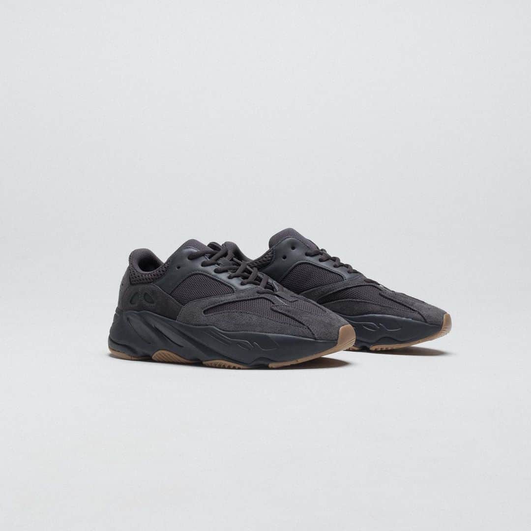 UNDFTDさんのインスタグラム写真 - (UNDFTDInstagram)「adidas Yeezy 700 “Utility Black” // Available Saturday 6/29 at All Undefeated Chapter Stores and Undefeated.com」6月29日 13時59分 - undefeatedinc