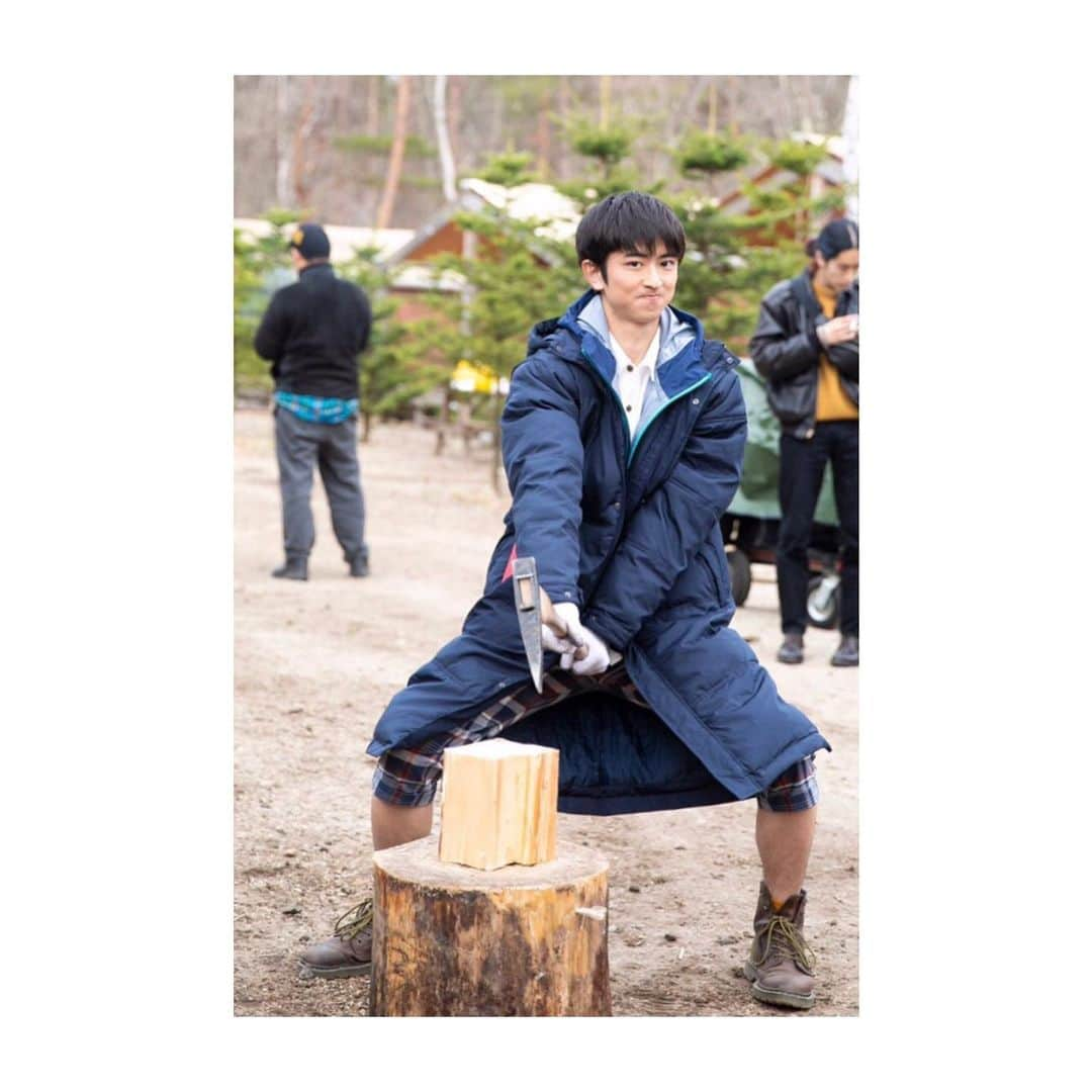 山口葵さんのインスタグラム写真 - (山口葵Instagram)「. 今夜はドラ恋3、第8話‼️ 予告にもあった通り、今回の設定は水泳部🏊‍♂️🏊‍♀️ いつもより露出多めでお送りします🙈 そして今回も何やら一波乱ありそうな…😨 最後まで見届けてください‼️ お楽しみに💥 . @dorakoi_abematv_official  @abematv . . ⬆️ 公式アカウントのチェックもぜひ😁 ここだけのオフショットや未公開映像が見れます💋 . #恋愛ドラマな恋がしたい3  #ドラ恋3 #薪割り #2代目薪割り達人 #初代は雄太くん #また変な口してる #ノイアーもセービングの時 #こんな口してたような #一緒にしてごめんなさい あ、ノイアーといえば、 16-17UEFA CL 準々決勝1stレグの クリロナの超至近距離からの強烈シュートを、 右手一本で止めたやつが大好きすぎます😍 あまりにカッコよすぎて爆笑しちゃいますよ笑 動画あると思うので、よかったら調べてみてください⚽️ 脱線、失礼致しました笑 #neuer」6月29日 10時45分 - _yamaguchi_aoi_