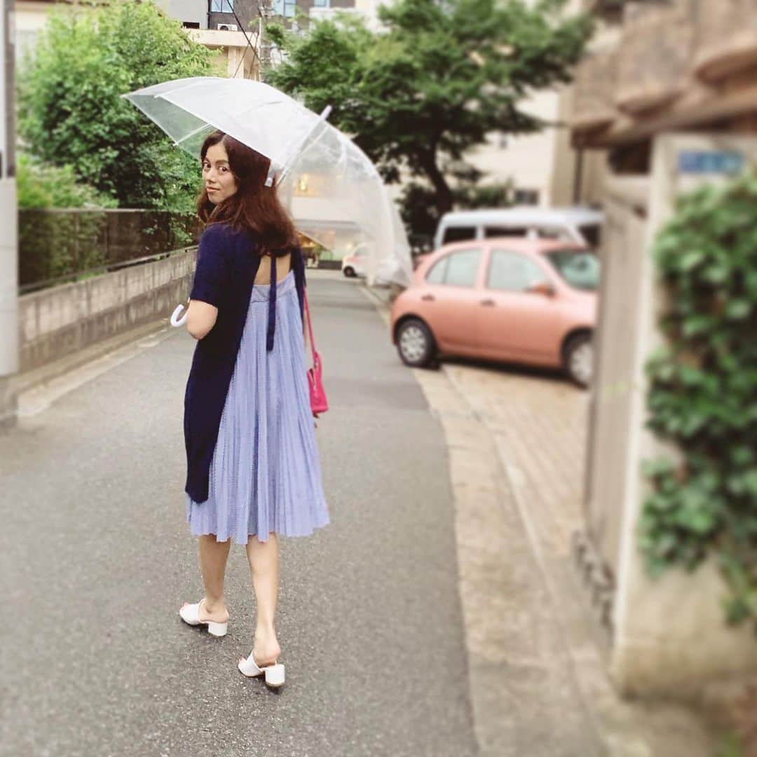 中林美和さんのインスタグラム写真 - (中林美和Instagram)「バックコンシャスなお洋服大好き。 . 雨模様が続きそうですが、 皆さん素敵な週末になりますように😊 . #sacai #haveaniceweekend#miwasootd」6月29日 10時54分 - miwanakabayashi