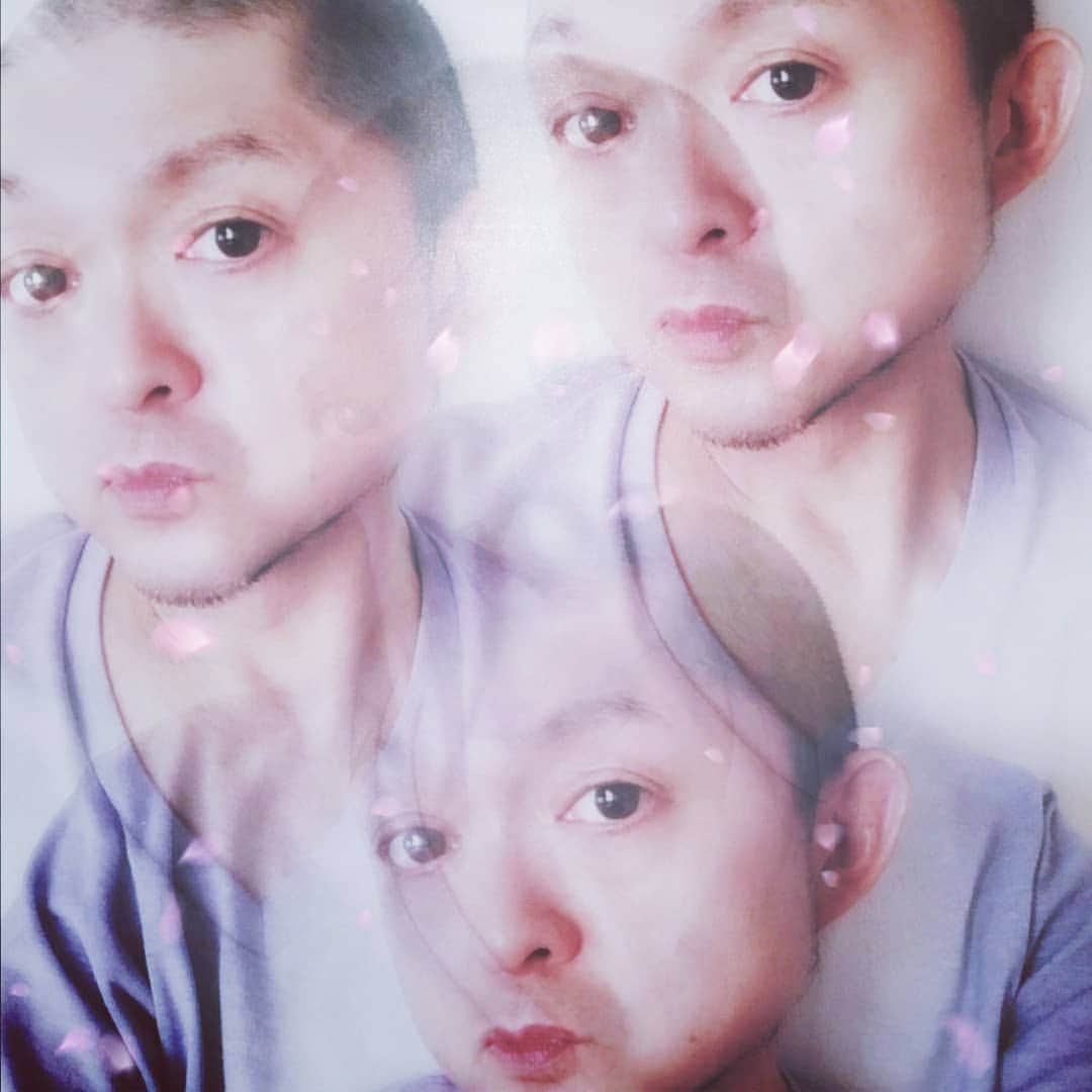 松本隆博のインスタグラム：「。 アナタは だ～んだん…… 松本隆博のファンになる ほぅ～らほぅ～ら… おら！ヽ(^o^)丿 東京も明日までになりました。 予定では今度来る時は秋に なってる事でしょう。。 今日明日と所々所用ですが 時間空きまくりなので ぜひご一報下さい！ 一見さんお断りですが。 ^^;」