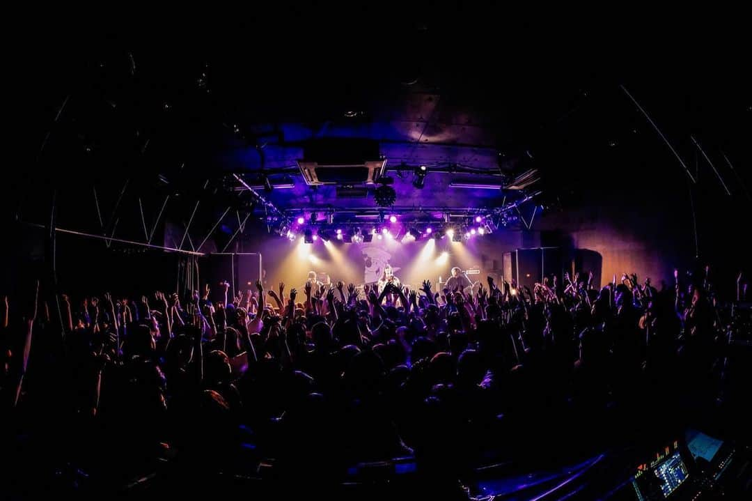 柳沢亮太さんのインスタグラム写真 - (柳沢亮太Instagram)「2019.06.28 盛岡Club Change WAVE 都会のラクダ Tour 2019〜今すぐお届け！本格、ラクダチェリーパイ！〜 w）#agefactory #ラクダチェリーパイ @junpeihiyoshi」6月29日 12時17分 - yayayayanagi