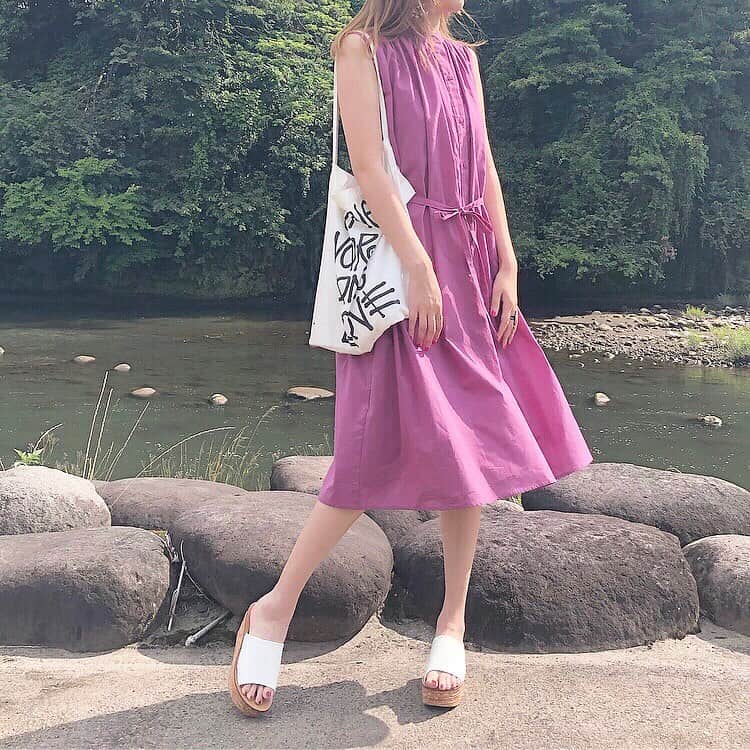 Maiさんのインスタグラム写真 - (MaiInstagram)「・ @titivatejp のクルーネックAラインワンピース👗 ・ このパープルの色可愛い💕 ・ コットン素材で着心地も良いし、ペチコート付きっていうのも嬉しい✨ ・ #titivate #ティティベイト #titivatestyle #クルーネックAラインワンピース #ootd #code #ワンピース」6月29日 12時13分 - maimaimai1016