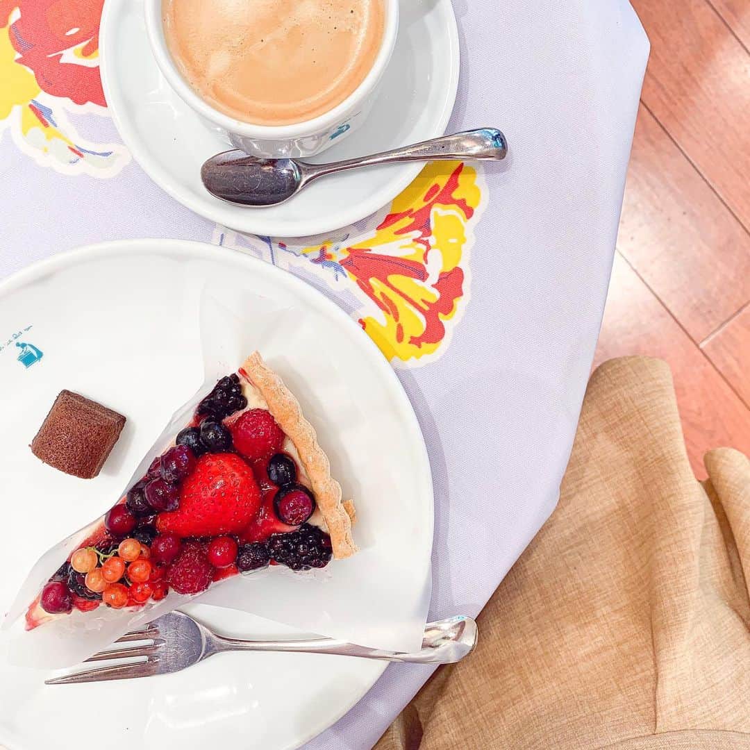 酒井結加のグルメインスタ