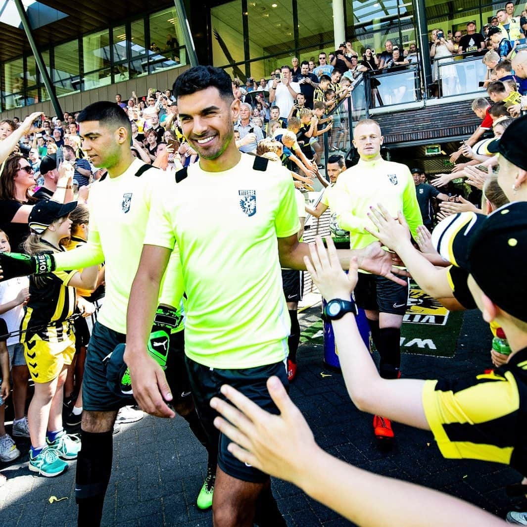 フィテッセさんのインスタグラム写真 - (フィテッセInstagram)「Khalid Karami gaat op huurbasis naar Sparta Rotterdam  Veel succes in Rotterdam, Khalid!  #Vitesse」6月29日 21時48分 - mijnvitesse