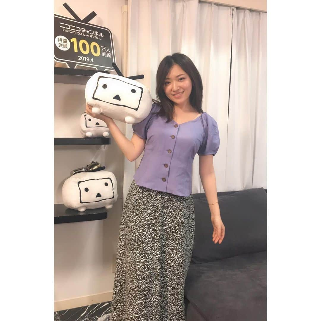 内田眞由美さんのインスタグラム写真 - (内田眞由美Instagram)「今日の生放送もありがとうございました！ 懐かしい話がたくさんできるので 元メンバーがゲストなのは本当に楽しい😂 次回のゲストは倉持明日香ちゃんです❤️ またまた深掘りしていくので皆さんぜひご覧くださいねー！ . 私服は大好きなFRAY I.Dです💜 #内田眞由美チャンネル」6月29日 22時14分 - mayumi_mmm_