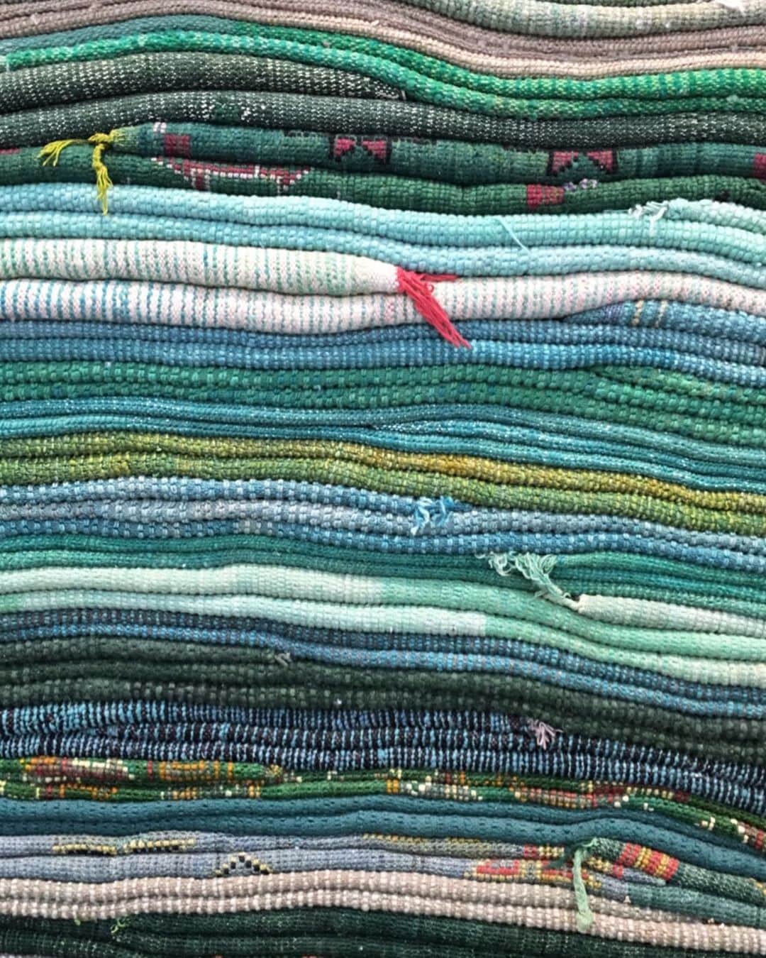 Takayuki Konoのインスタグラム：「Green gradation of the vintage carpet #marakech #morocco #vintagecarpet」