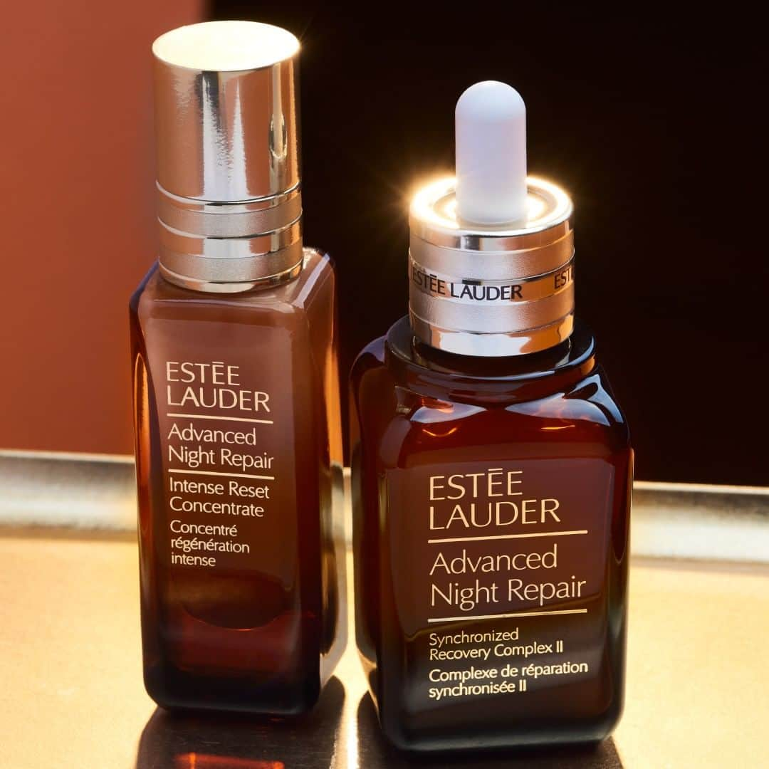 エスティローダーさんのインスタグラム写真 - (エスティローダーInstagram)「#PressResetTonight to relieve tired, stressed-out skin. Apply NEW Intense Reset Concentrate after your #AdvancedNightRepair Face Serum, and wake up to visibly soothed skin tomorrow! 💫🌟✨」6月29日 22時20分 - esteelauder