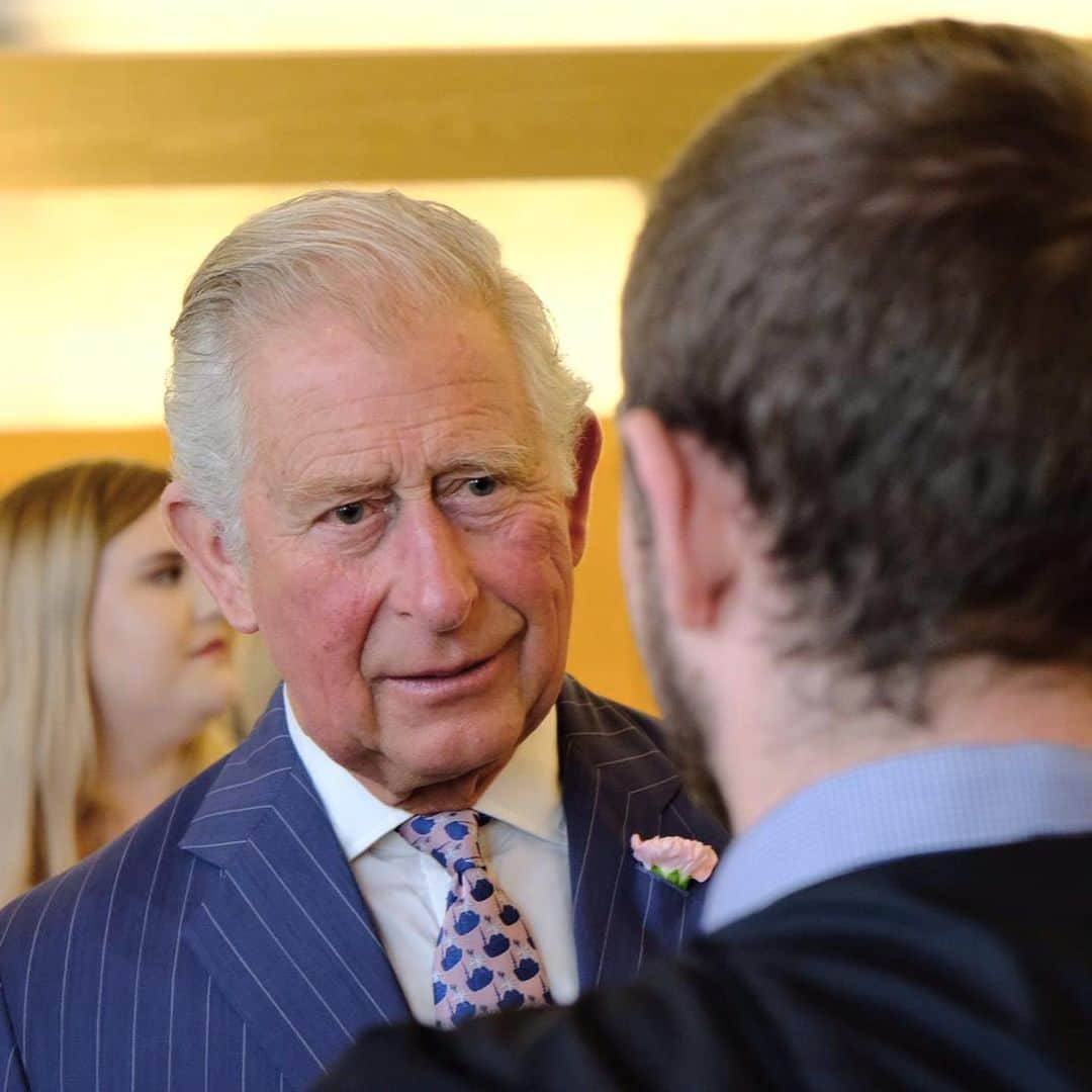 クラレンス邸さんのインスタグラム写真 - (クラレンス邸Instagram)「Today The Queen, joined by The Duke of Rothesay, marked the 20th Anniversary of the Scottish Parliament. #ScotParl20  During a speech, Her Majesty said: “Twenty years on, this chamber continues to be at the centre of Scottish life, as an important forum to engage and unite diverse communities and also a home for passionate debate and discussion." Following the ceremonial proceedings, Her Majesty and HRH met guests at a reception, including young Scots and ‘1st July babies’ - children born on the day of the opening of the Scottish Parliament. #HolyroodWeek2019  See more @theroyalfamily 📸 2 & 5: PA」6月29日 22時59分 - clarencehouse